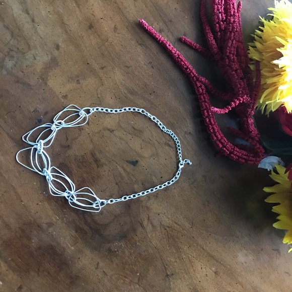 Kenneth Bell Necklace - Picture 4 of 4